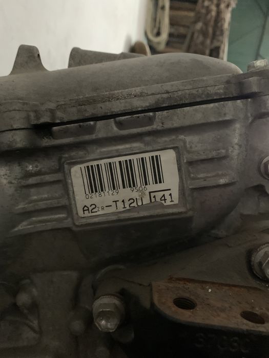 Двигатель Toyota 2zr 1.8бензин Б/Н