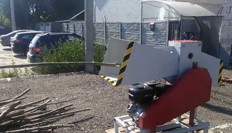 Подрібнювач гілок Оренда гілкоруб веткоруб измельчение веток дрова