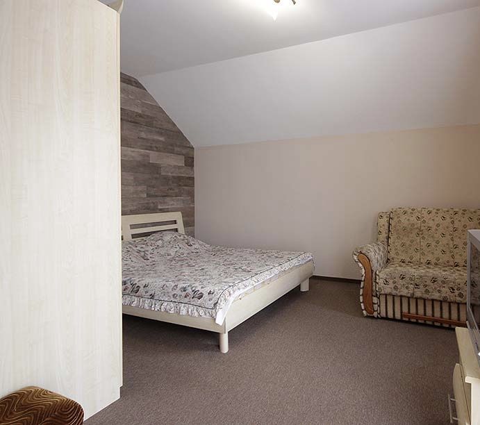 Здається номер, поверх(3 кімнати) Закарпатття, Квітка Полонини,Солочин