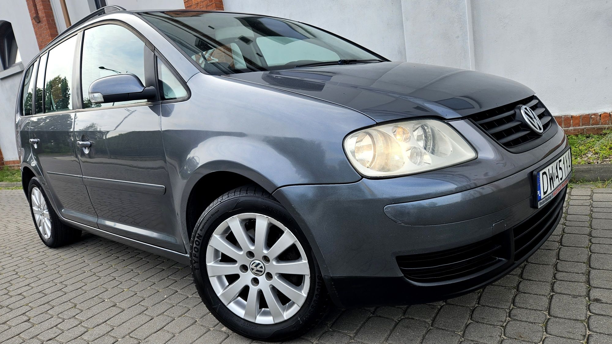 VW TOURAN 2.0 TDi !! KLIMA SPRAWNA , Nowe Kpl Sprzęgło !! Bez Rdzy !!