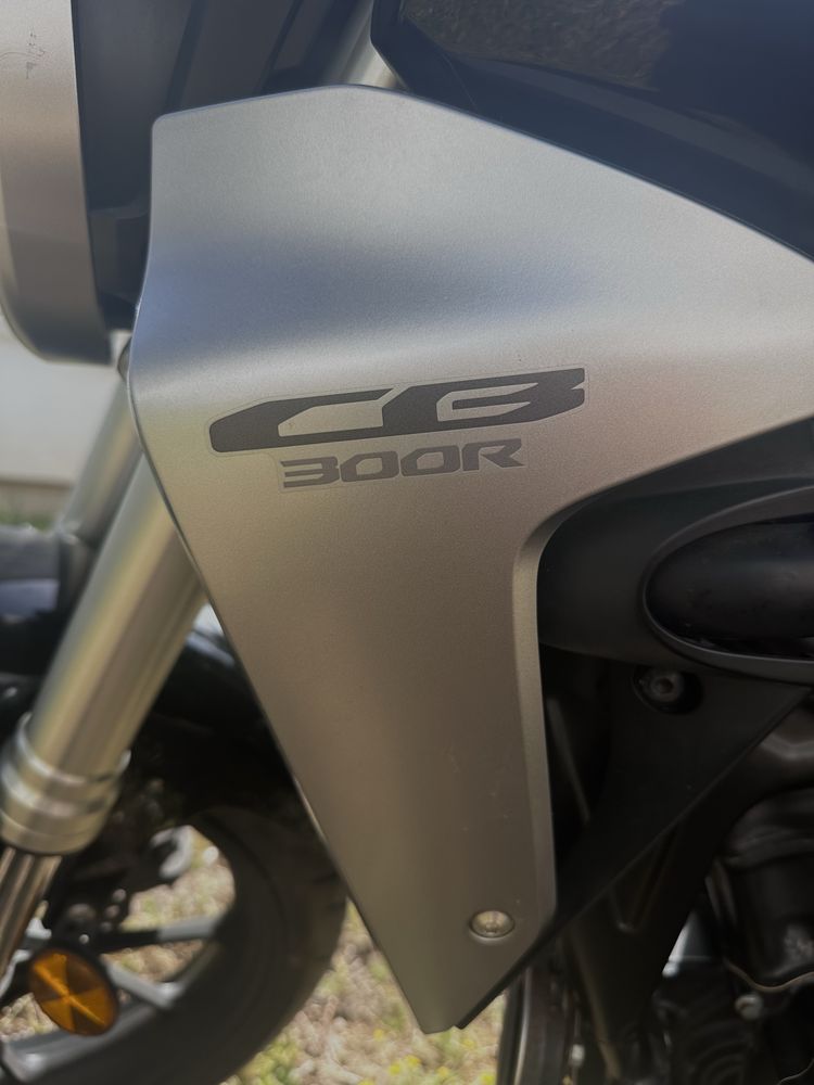 Honda CB300r mota