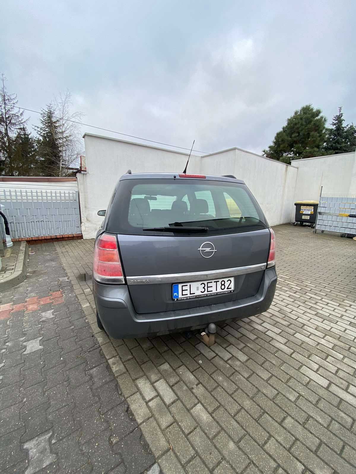 Opel Zafira 1.8 benzyna, rocznik 2006 7-mio osobowy