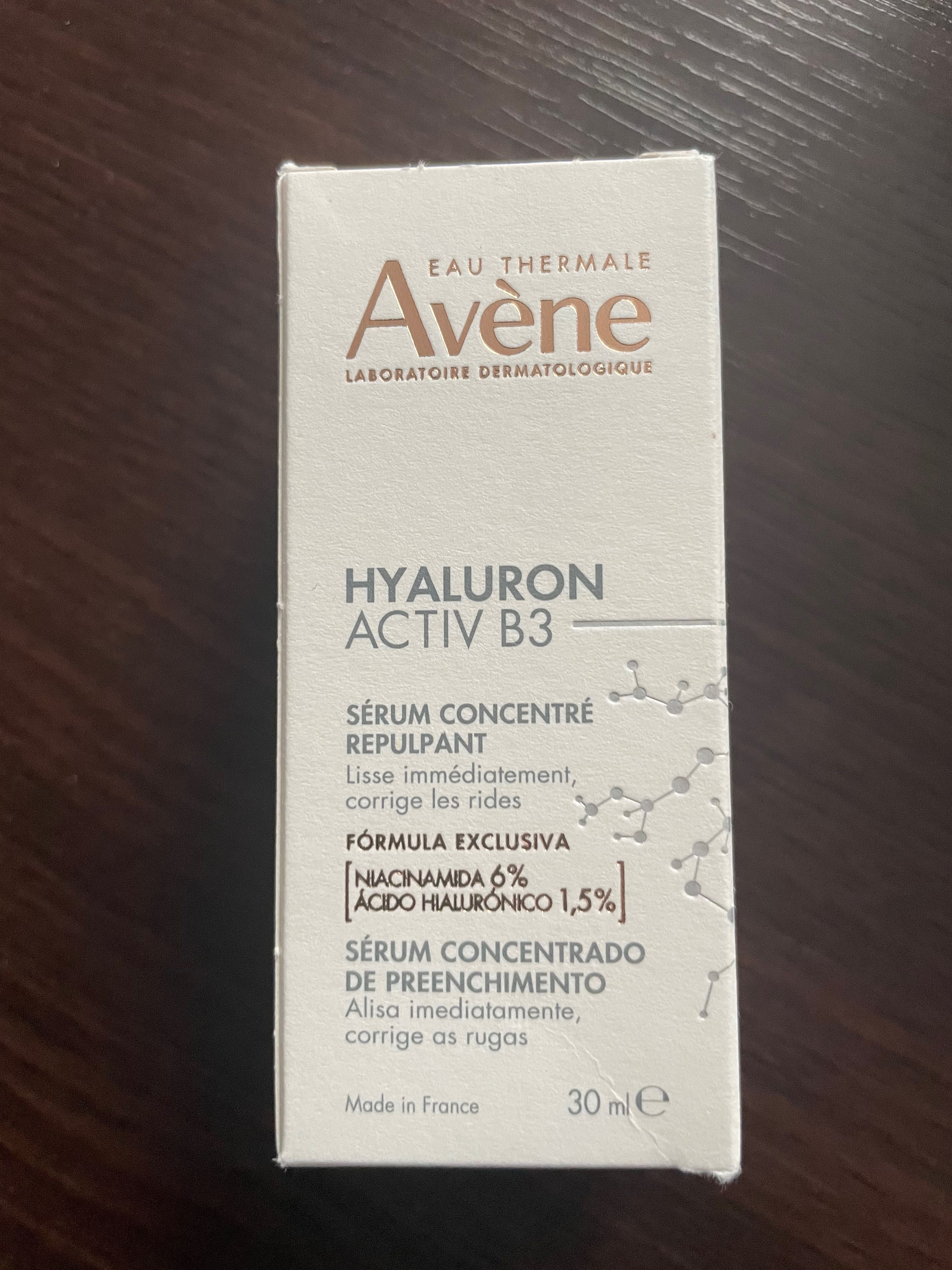 Avene Hyaluron Activ  B3 Skoncentrowane serum wypełniające 30ml