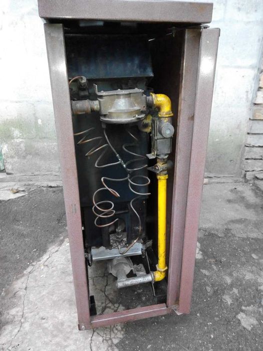 газовій котел "житомир2" і газову колонку  "терма"