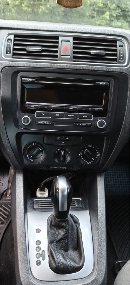Volkswagen Jetta 2.0 mpi + LPG AUTOMAT