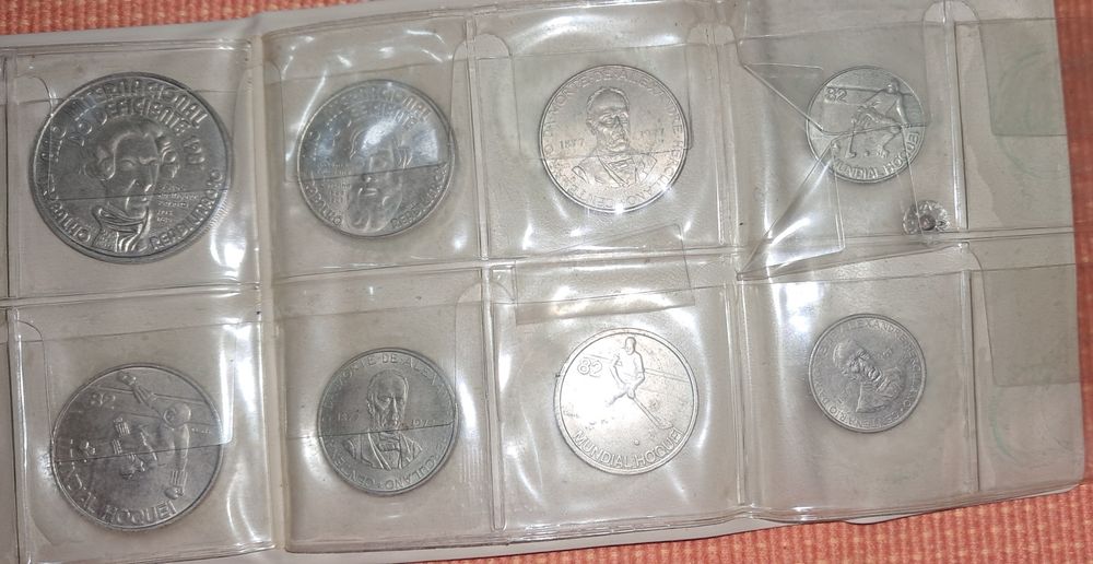 Conjunto lote bolsa + 10 moedas de coleção