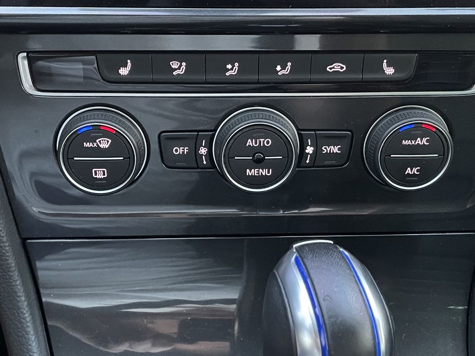 Продам самый максимальный TOP VW E-Golf 36kw 300 км