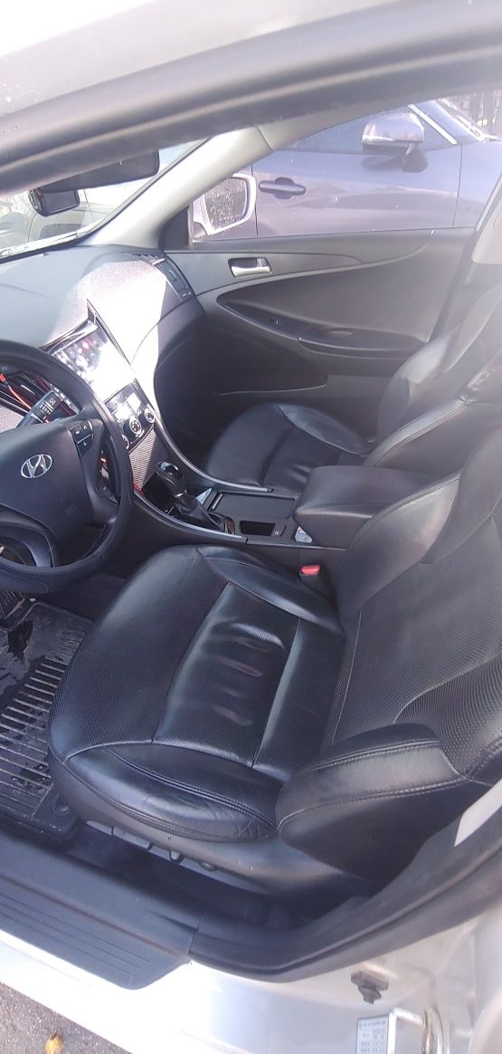 Hyundai Sonata YF 2.0 LPI 2014.
