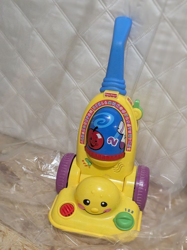 Śpiewający odkurzacz czyścik - Fisher-Price