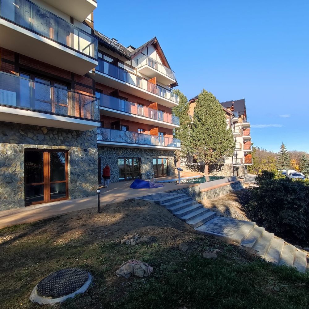 Apartament z basenami