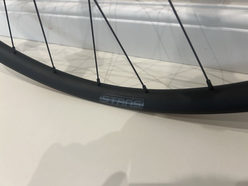 Koła MTB Boost 1600g Stans Crest mk4 bitex sapim