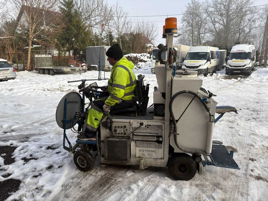 Malowarka Drogowa Hoffman RL110 z roku 1998 z przyczepą