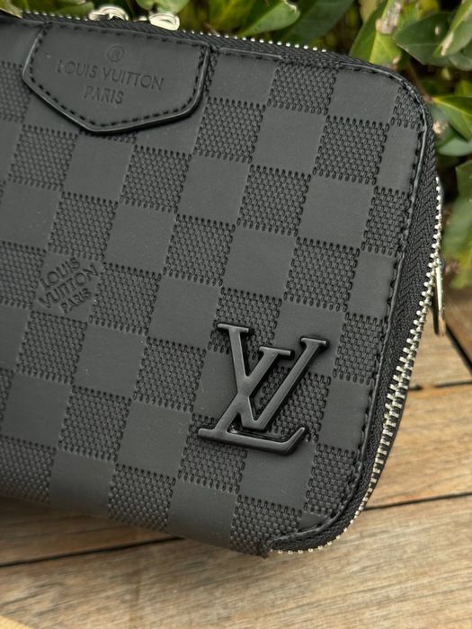 Сумка Louis Vuitton мужская черная сумка Лв через плечо LV барсетка