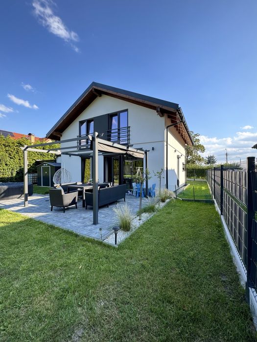 Rodzinny dom w sąsiedztwie parku, URZĄDZONY, OZE, SMART HOME