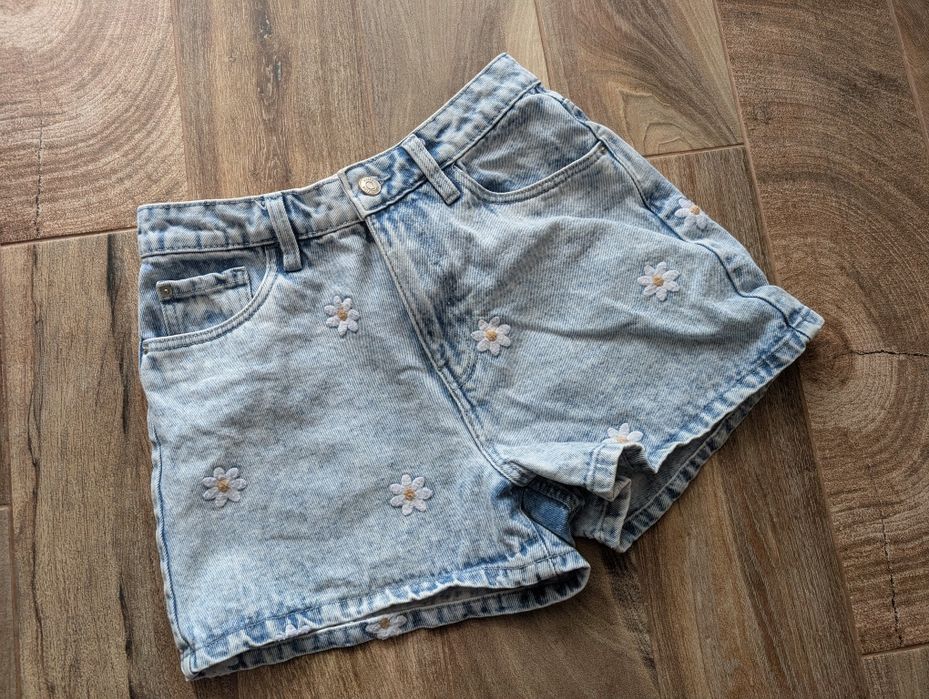 Spodenki jeansowe z wysokim stanem Sinsay S