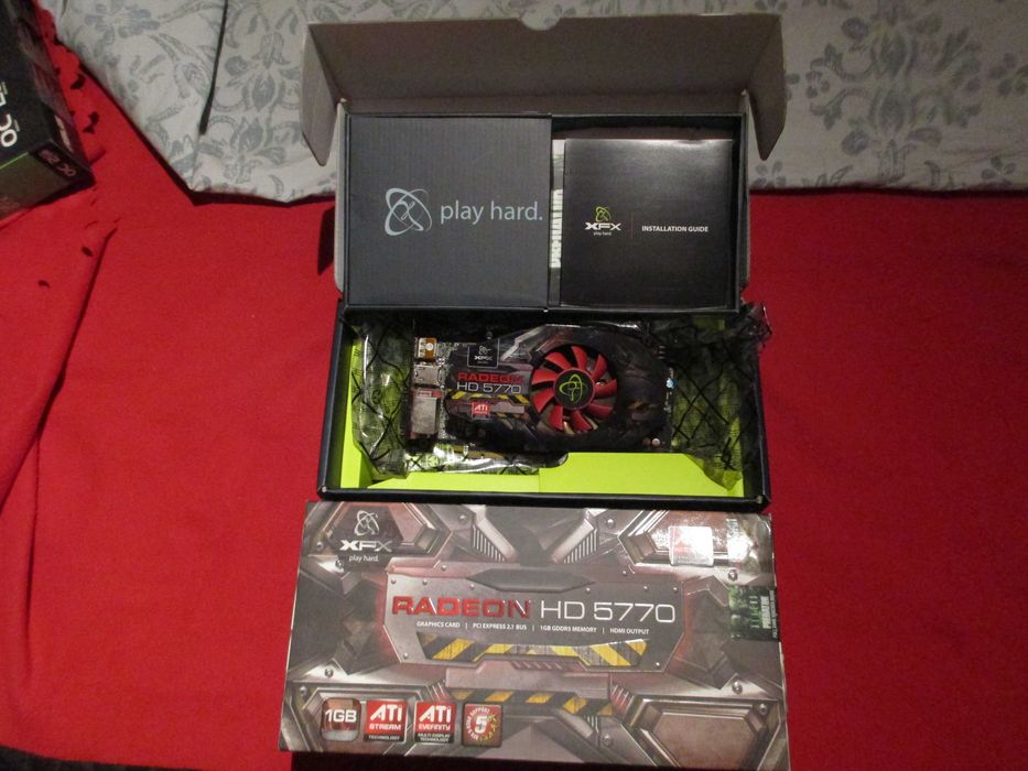 Placa gráfica XFX Radeon HD 5770