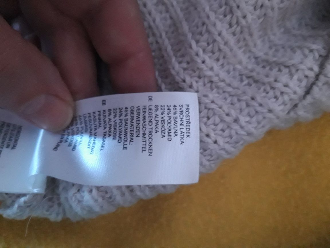 Śliczna dłuższy sweter oversize rozmiar 50/52/54/56  6 XL  H&M