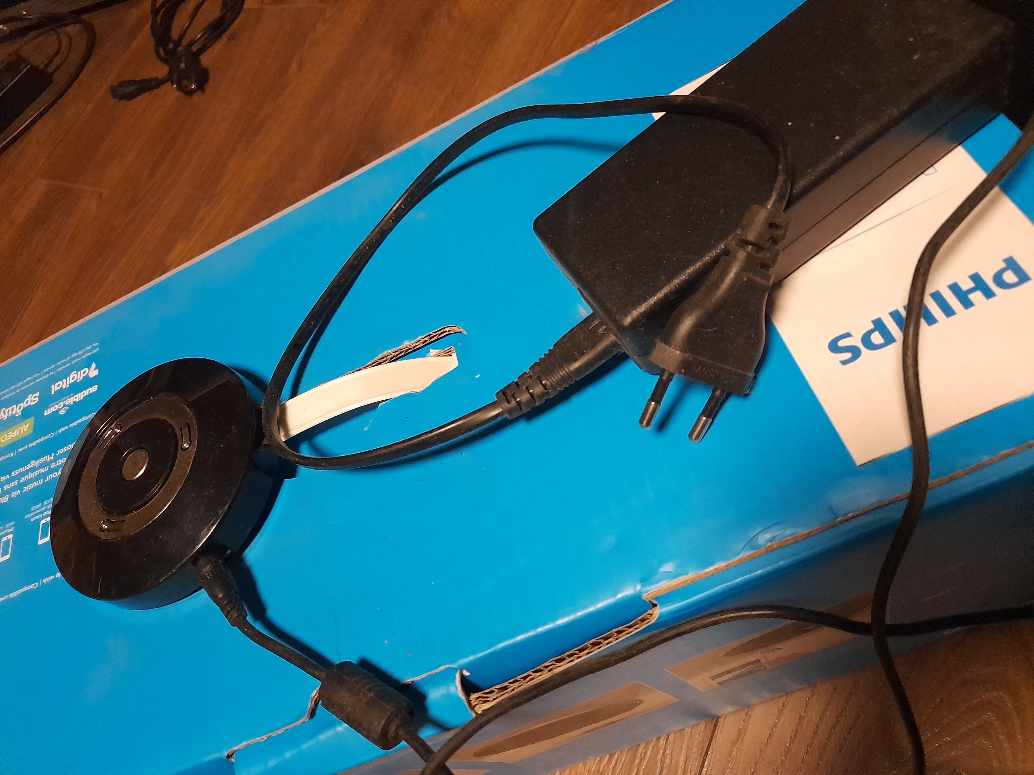 Philips DS8400 duży głośnik ze stacją dokującą i funkcją Bluetooth