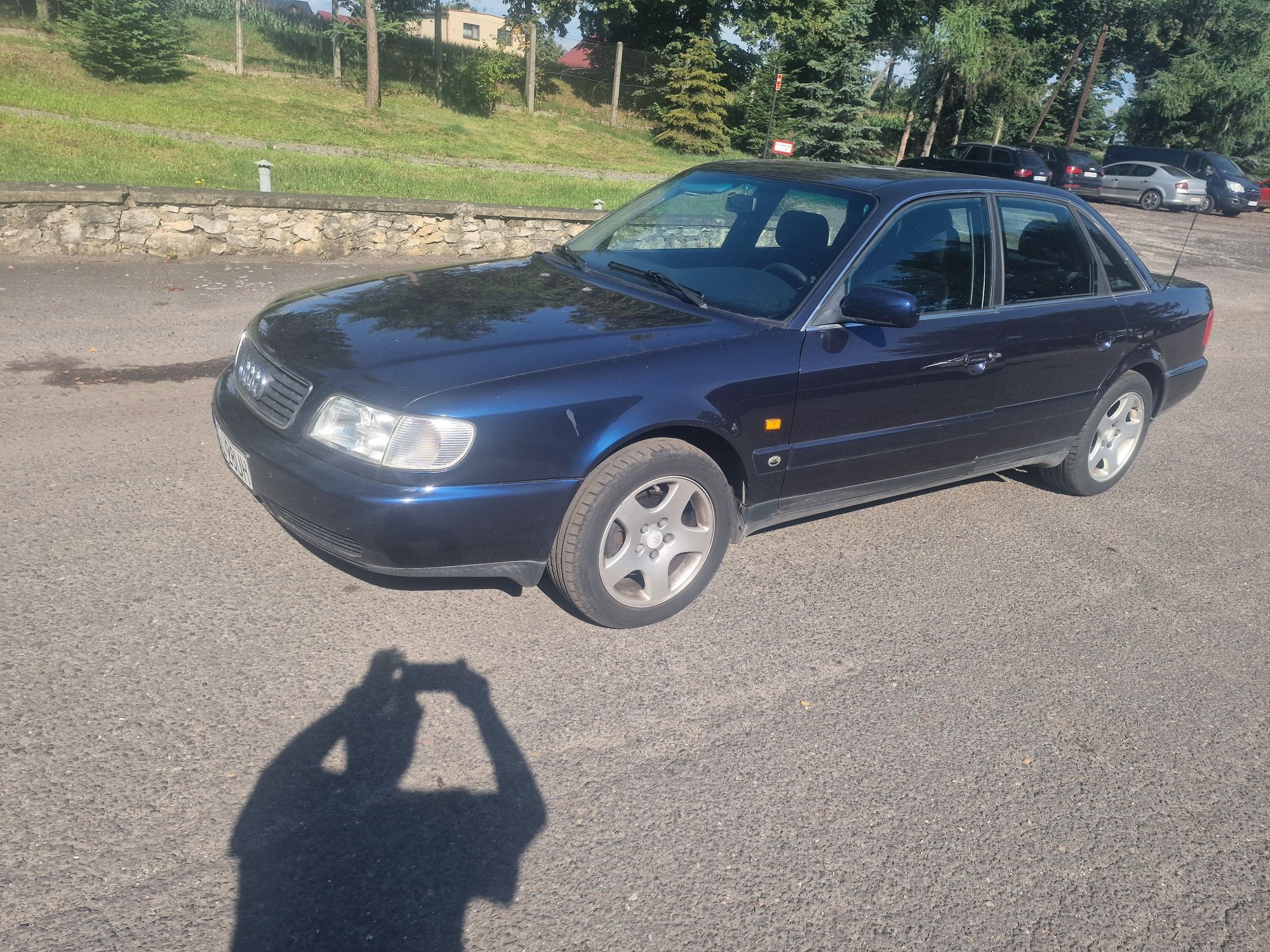 Audi A6 model c4. Obniżka ceny z powodu  tego że ktoś wjechał w zderza