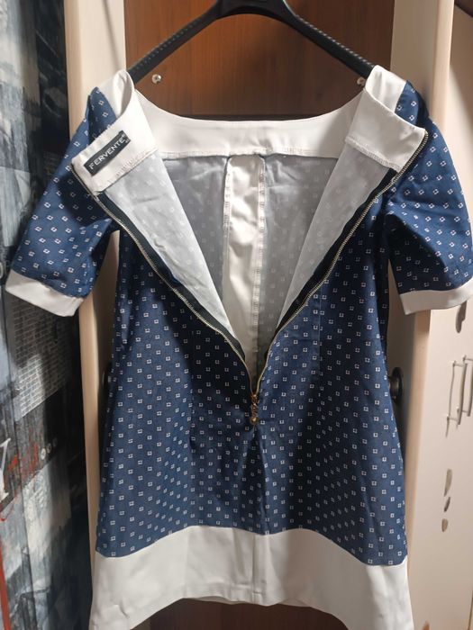 Джинсове коротке плаття з вставками з екошкіри