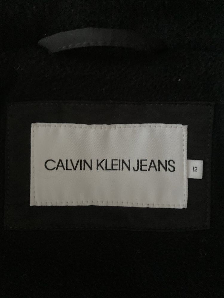 Blusão Calvin Klein - 12 anos
