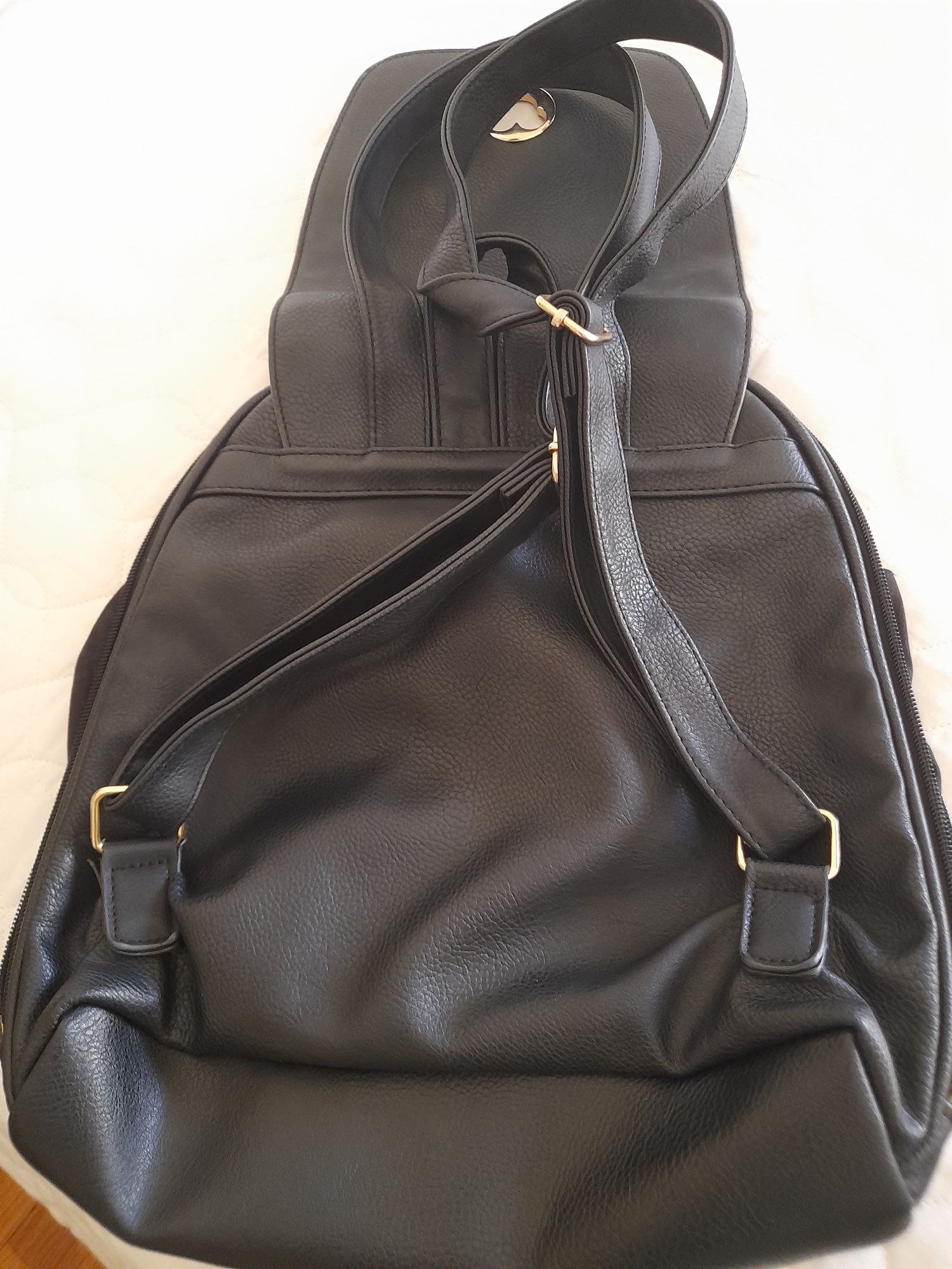 Mochilas Boas pretas