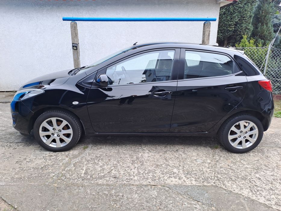 Mazda 2 poj.1,3 benzyna 2012rok. 169800km
