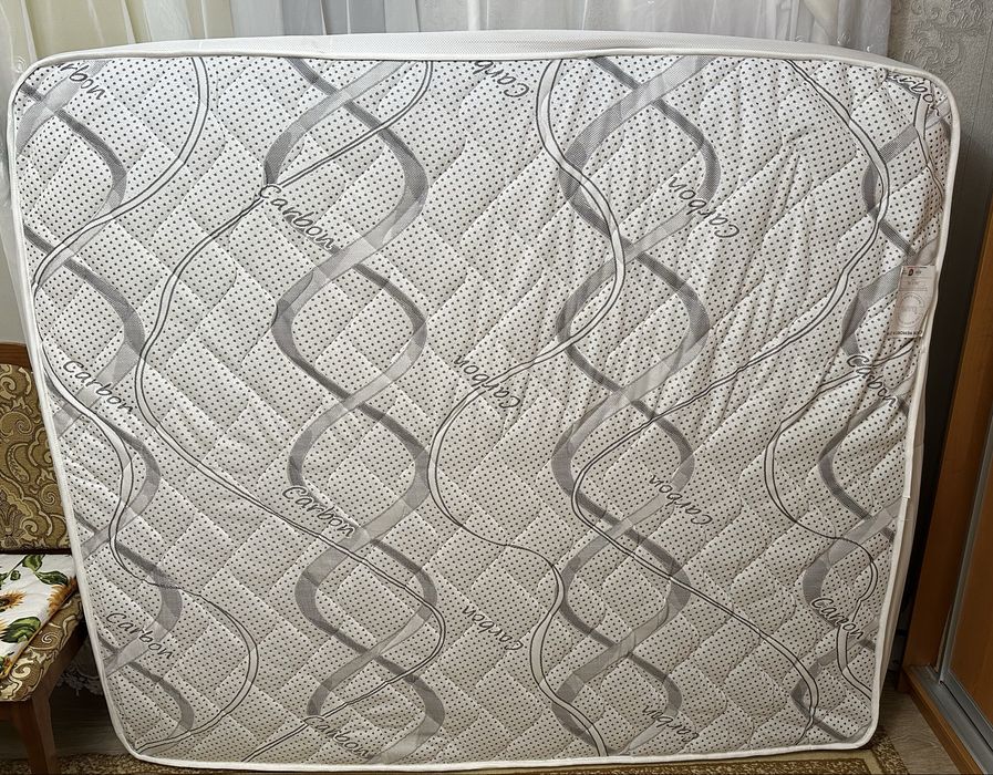 Продам новый артапедический двухспальный матрас