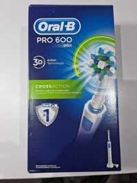 Szczoteczka elektryczna Oral-B PRO 600
