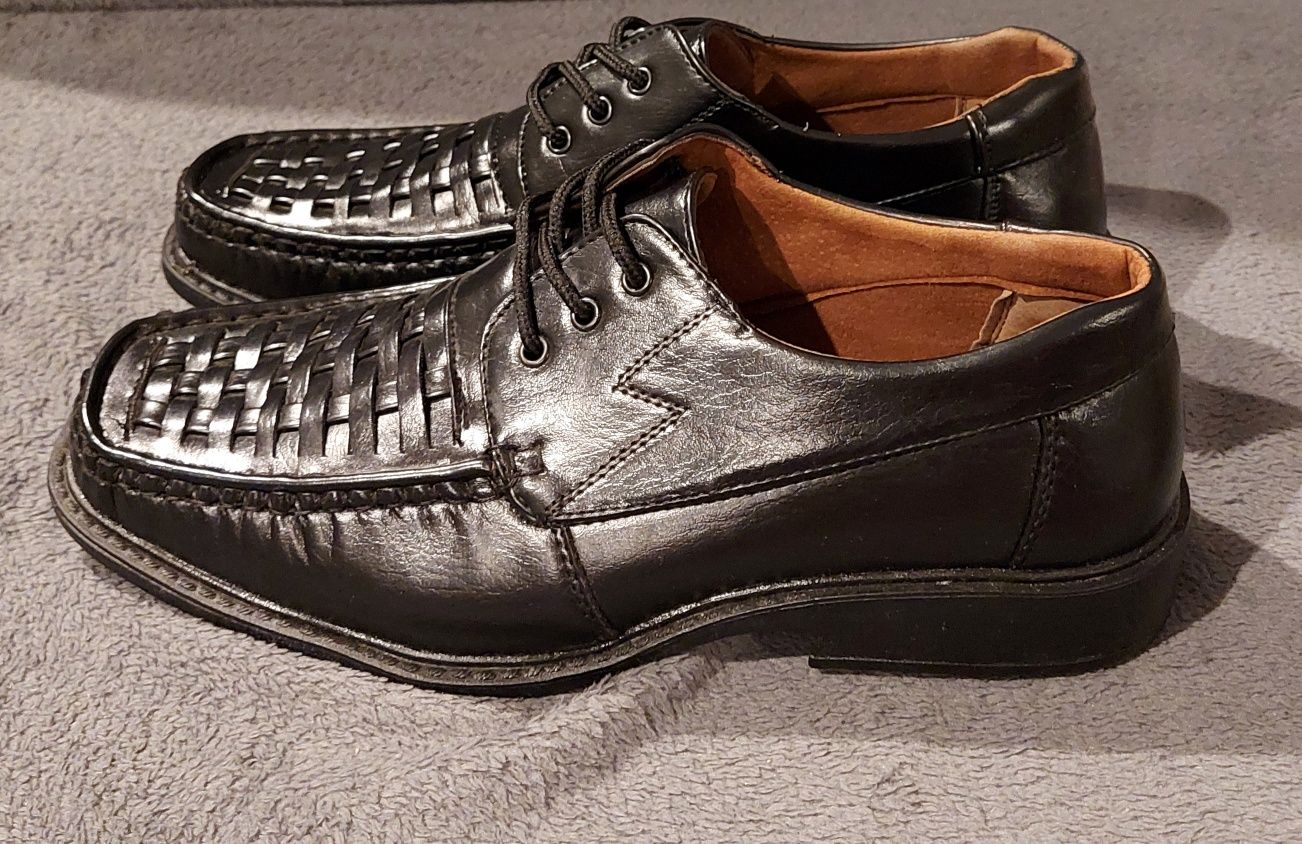 Nowe czarne buty męskie 44