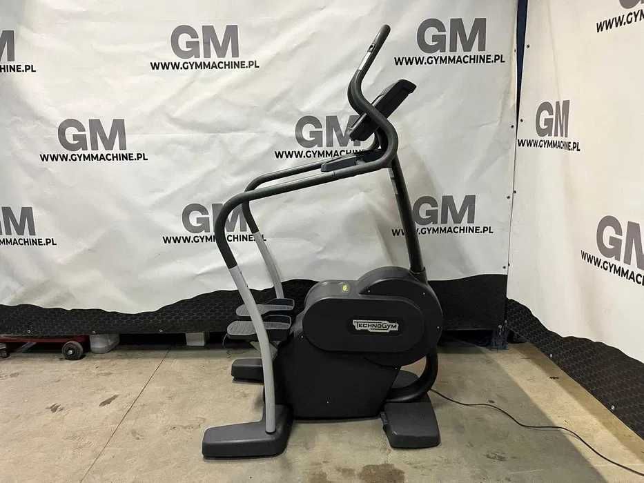 Stepper TECHNOGYM step 1000 unity 3.0 black gwarancja