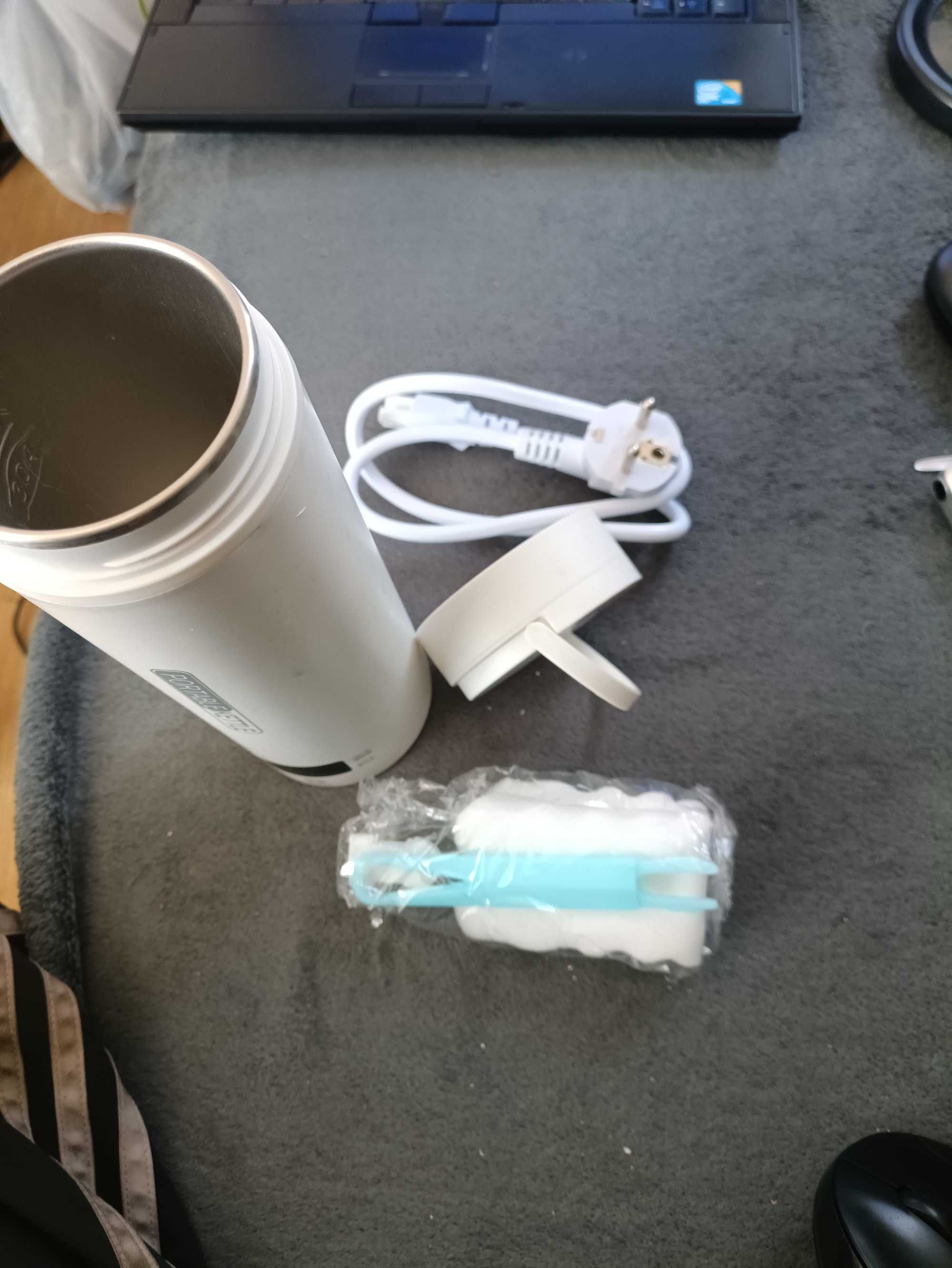 Czajnik turystyczny SY-618 ogrzewacz 300W wyświetlacz 0,5L grzejnik