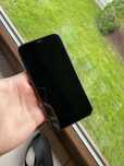 iphone 11 64gb uszkodzony