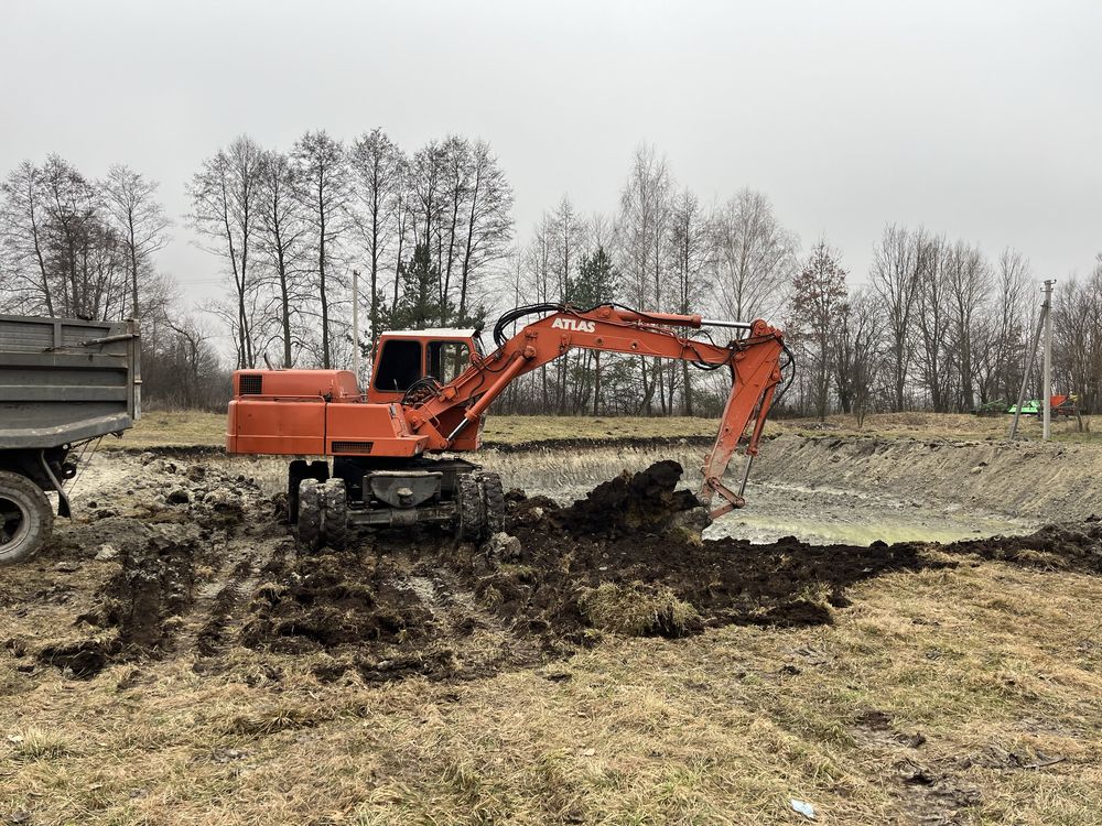 Пісок,земля на підсипку,послуги камаз,екскаватор,бульдозер.