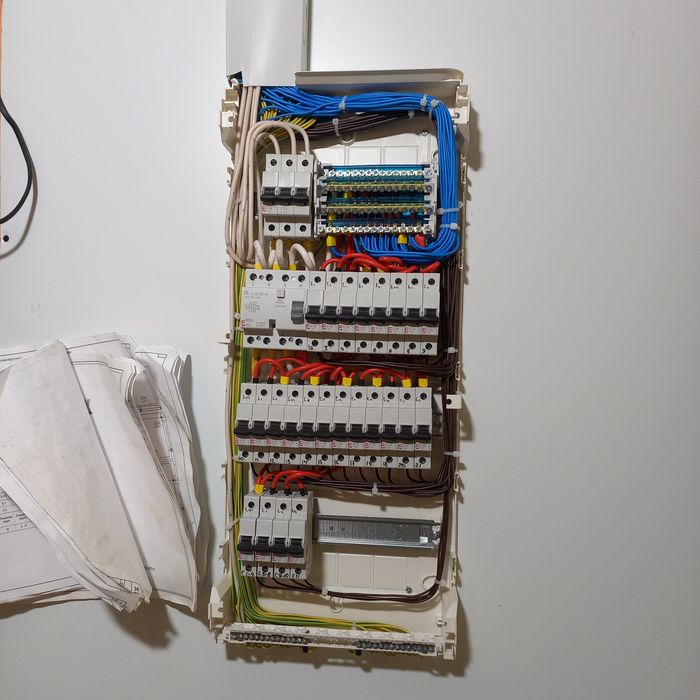 Єлектромонтажні роботи, швидко, надійно, якісно!!!