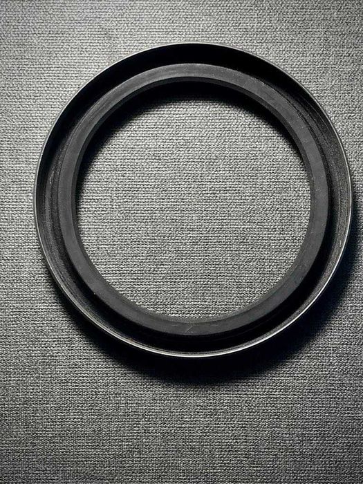 Задній сальник колінвалу 2101