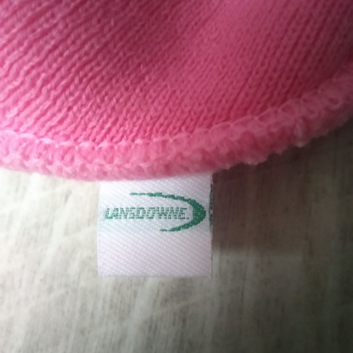 Розовая шапка шапочка с рожками викинга