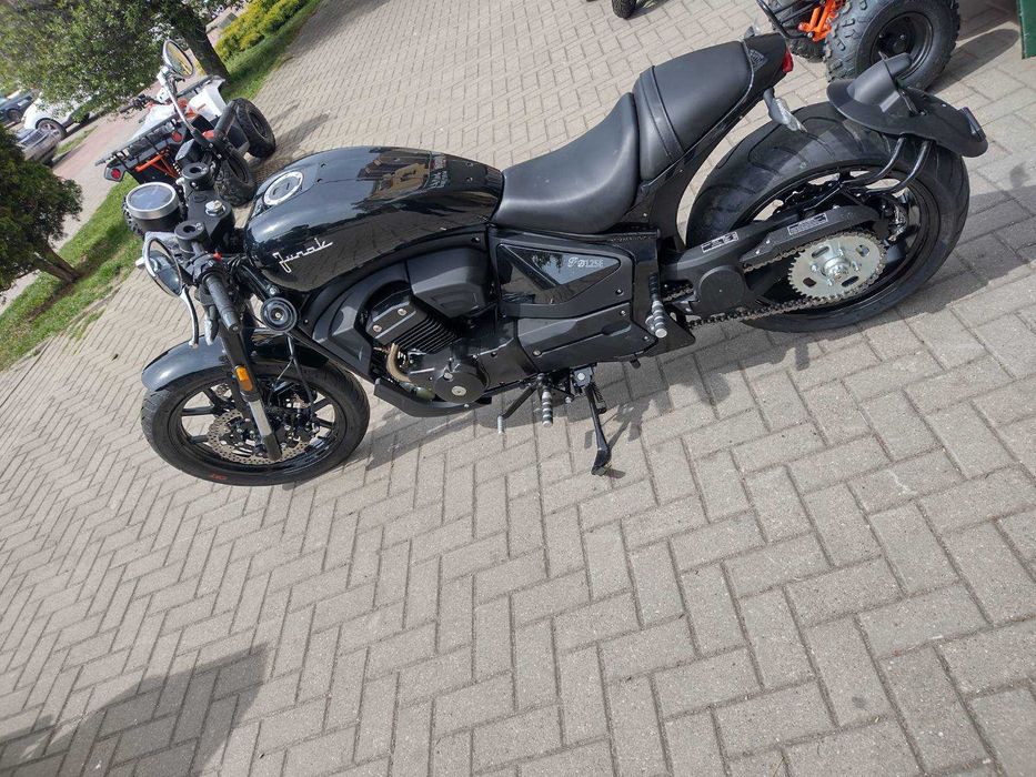 NOWY Junak M15 czarny 125 cm3 dostępny od ręki