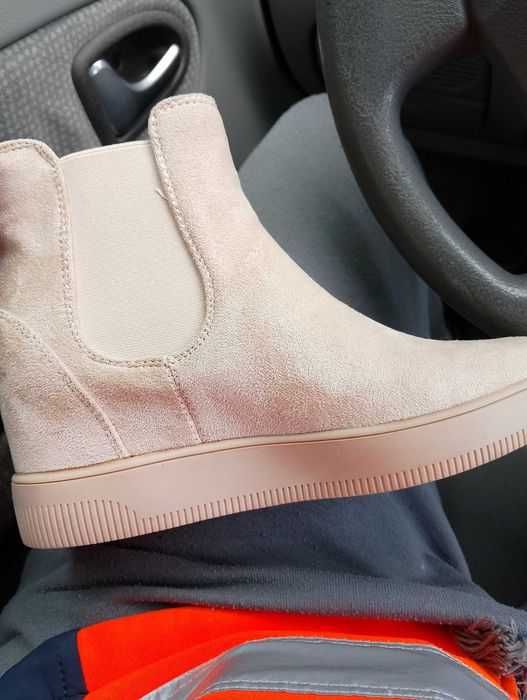 CCC. Nowe botki.
