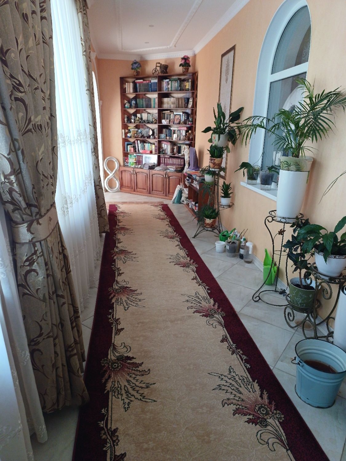 Продам два будинка на одному подвір'ї