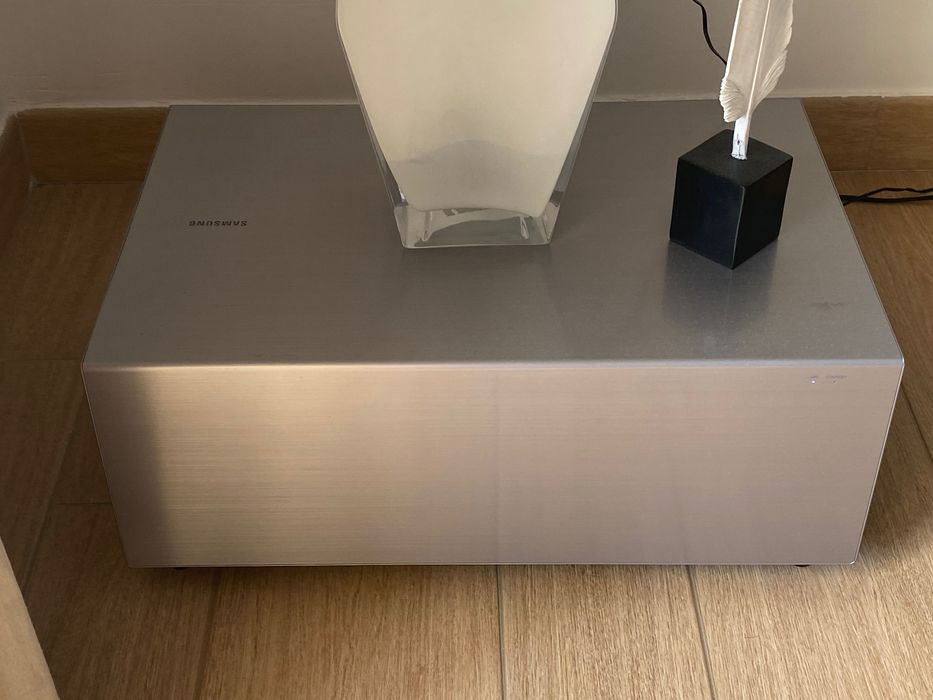 SAMSUNG QE55Q80BATXXC TV e barra de som Samsung HW-J8511