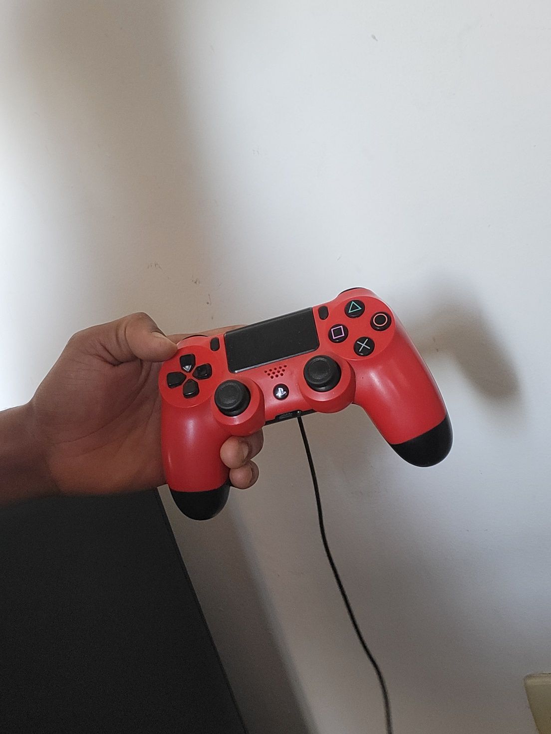 Playstation 4 branca pérola