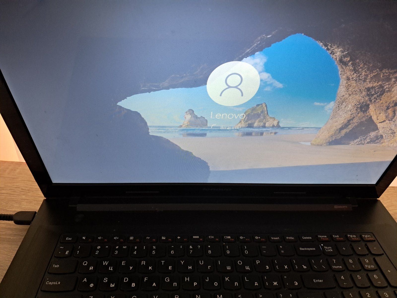 Lenovo Z50-75-AMD A10-7300-1.9GHZ-8GB-DDR3-1TB-HDD-W15,6