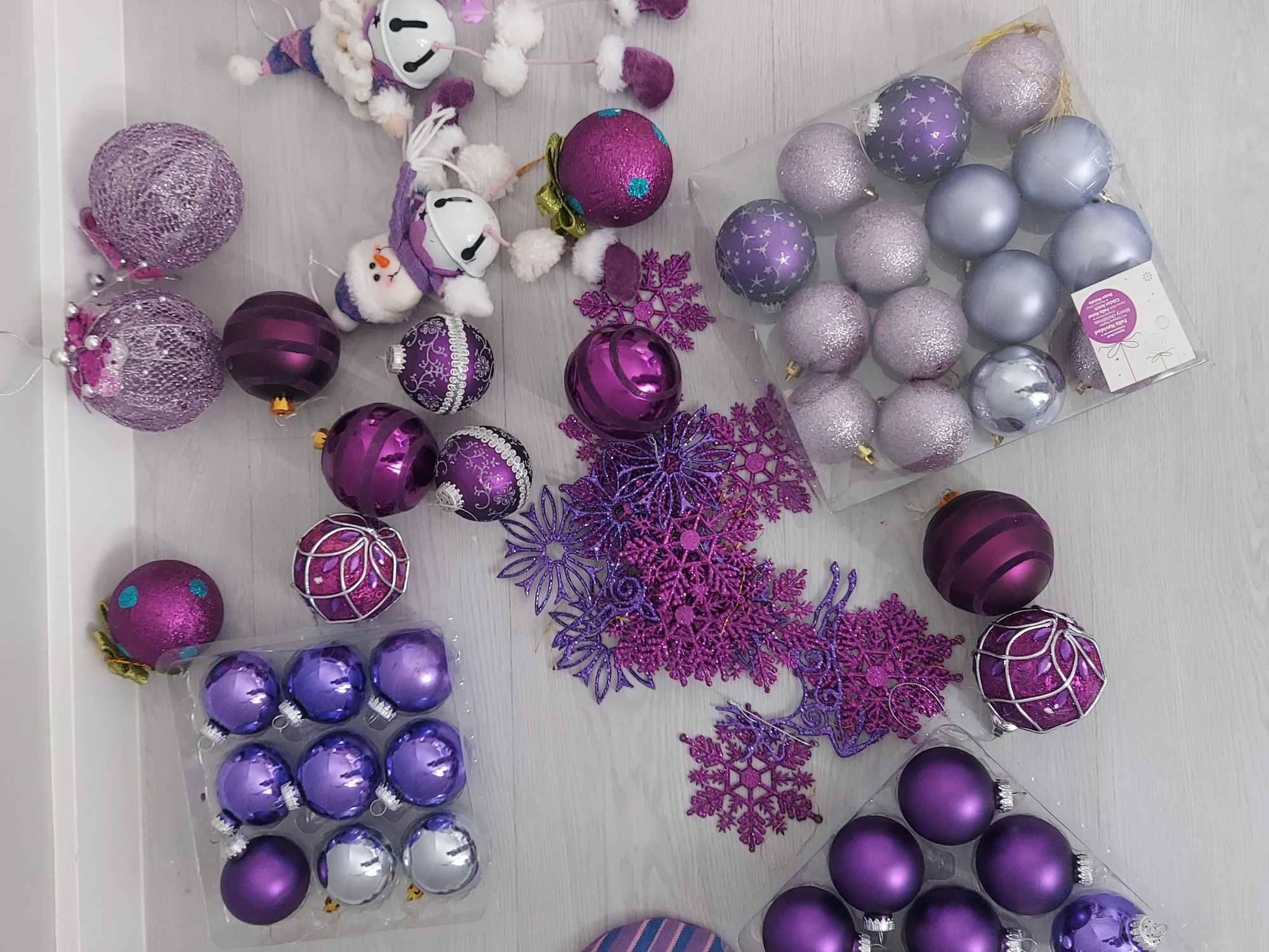 Roxo enfeites de natal