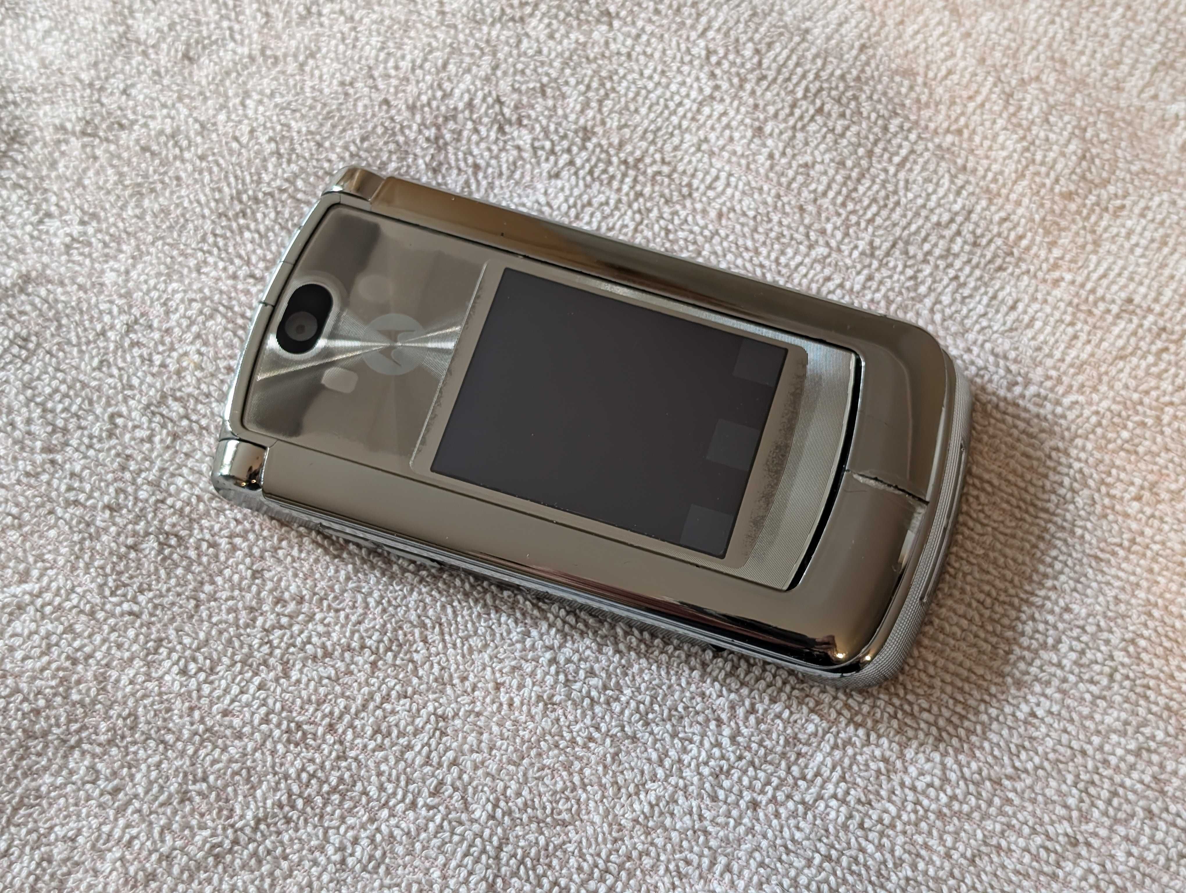 Motorola V8 bez simlocka, sprawna, dla kolekcjonera