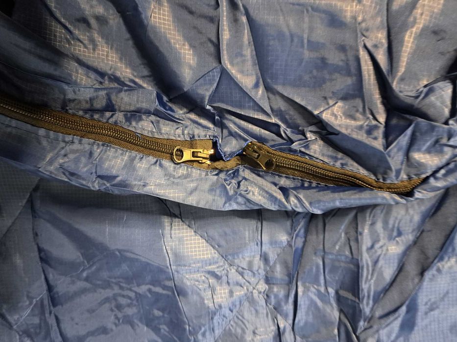 Śpiwory Śpiwór dwuosobowy letni z poduszka Mountrex 210x150 do zszycia