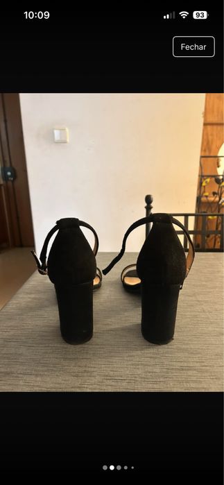 Sandalias com salto