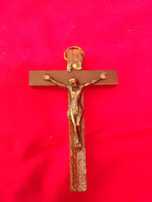 Crucifixo médio em madeira para fio  bom estado só 5€