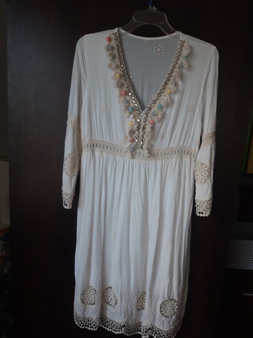 biała zwiewna elegancka długa sukienka rękaw 3/4 rozmiar L/XL