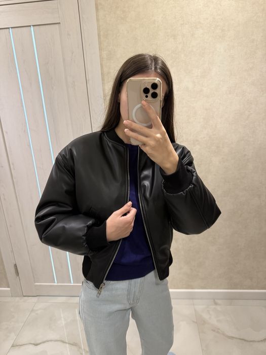 Утеплений бомбер